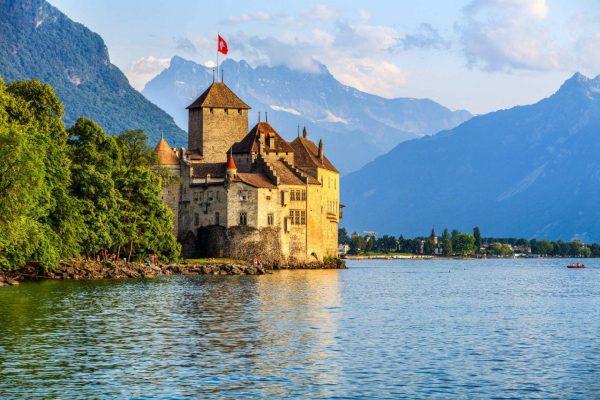 NGÀY  07  TASCH – LÂU ĐÀI CHILLON – GENEVA       (ĂN SÁNG, TRƯA, TỐI) 