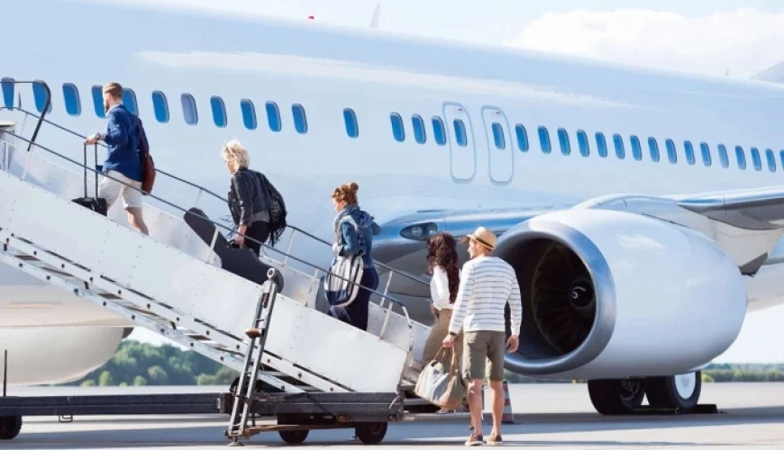 Lý do khách không được lên máy bay từ bên phải